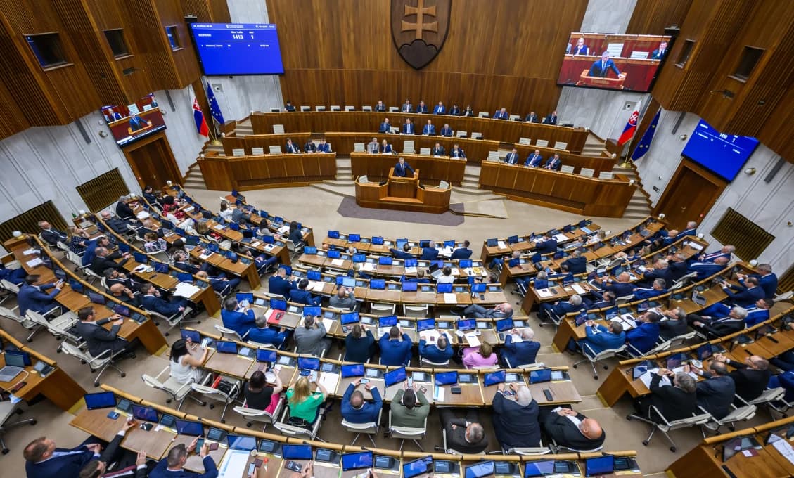 PET fľaše by sa mohli zálohovať už v roku 2022, potvrdil minister Budaj