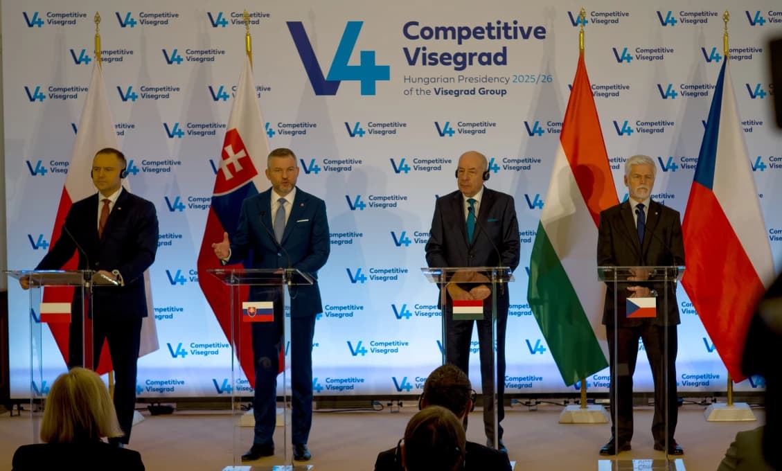 Slovensko preberá predsedníctvo vo V4!