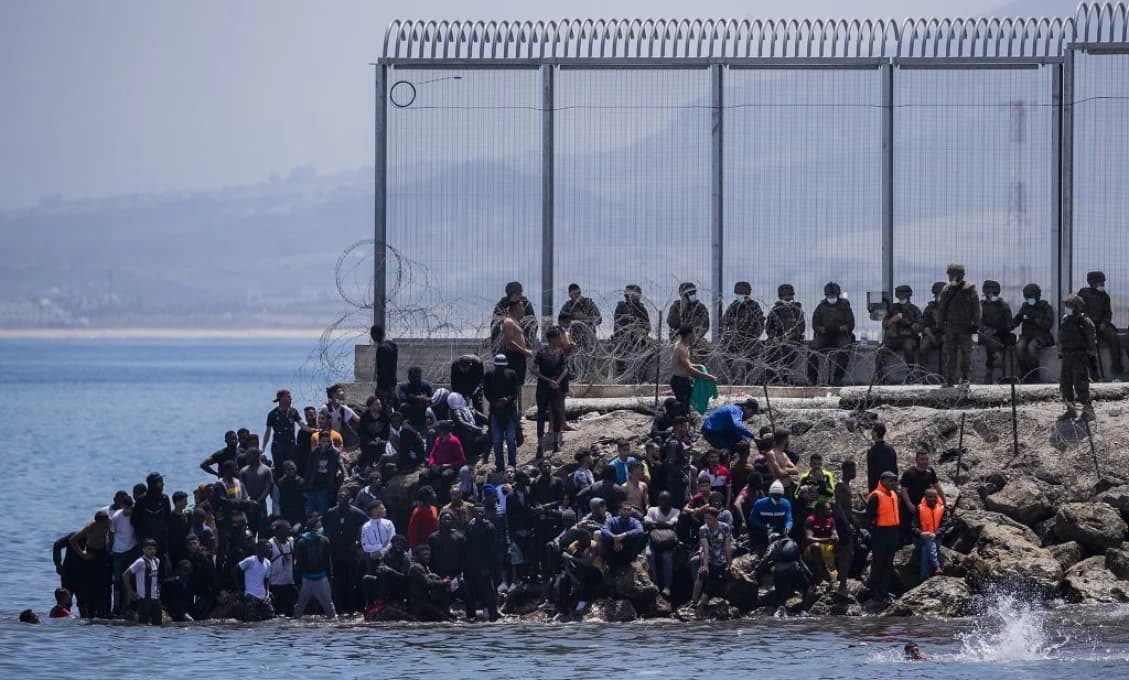 Koniec Schengenu? Taliansko navrhuje pozastaviť španielske členstvo pre problémy s marockými migrantmi