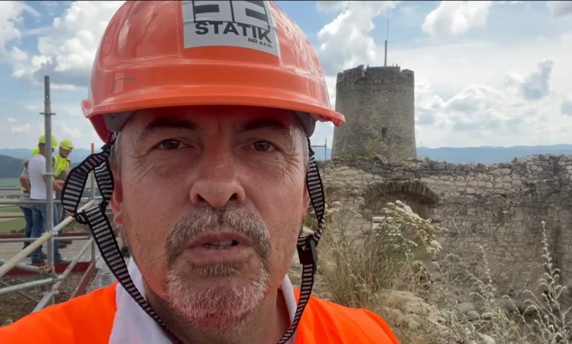 Spišský Románsky palác UNESCO je zachránený, teší nás Machala. "Menej kecať a viac makať," odkazuje