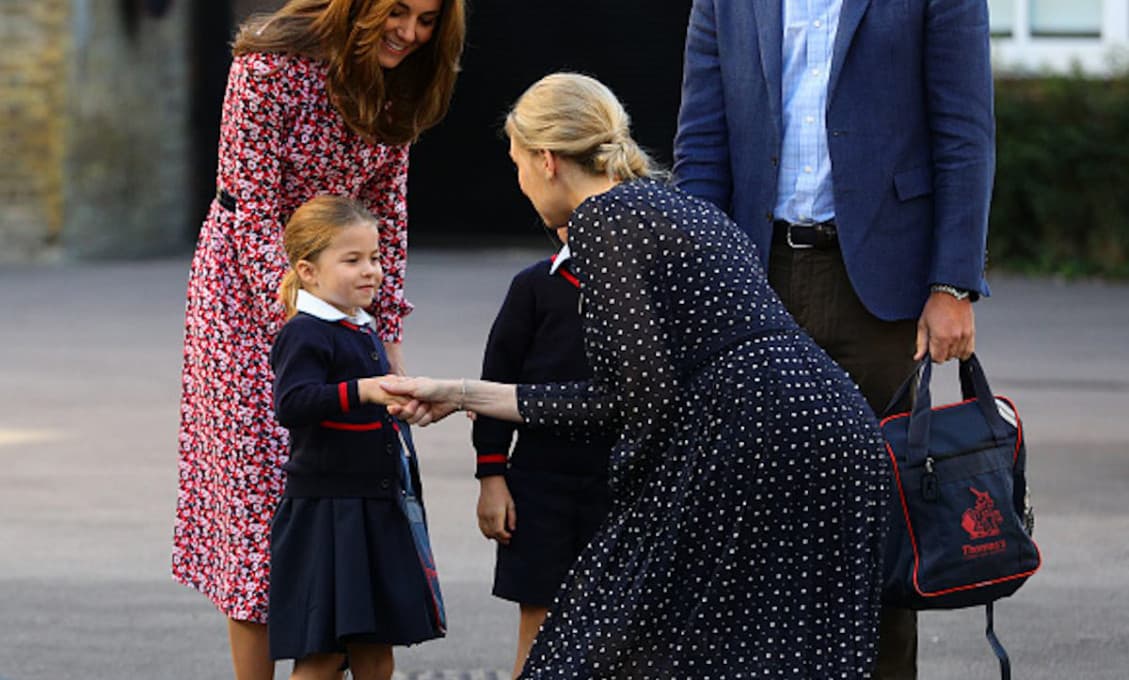 Mladá princezná Charlotte a jej prvý deň v škole! Ako to celé prebiehalo?