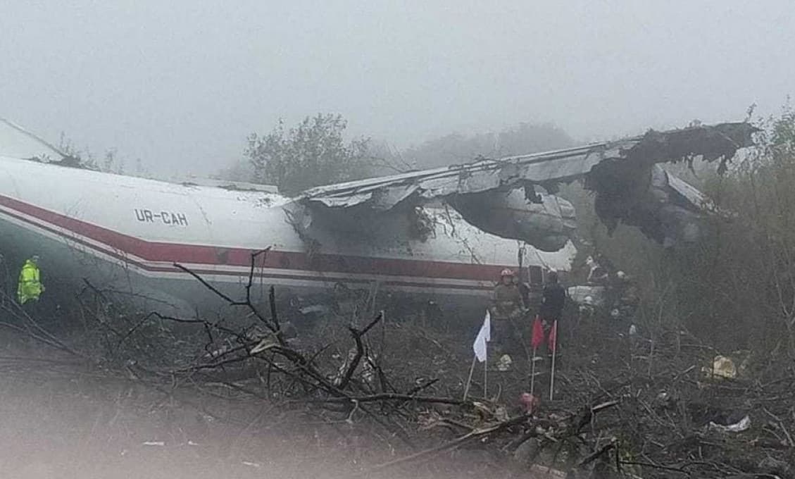TRAGÉDIA: Lietadlo havarovalo na západnej Ukrajine, táto katastrofa si vyžiadala 5 mŕtvych (FOTO)