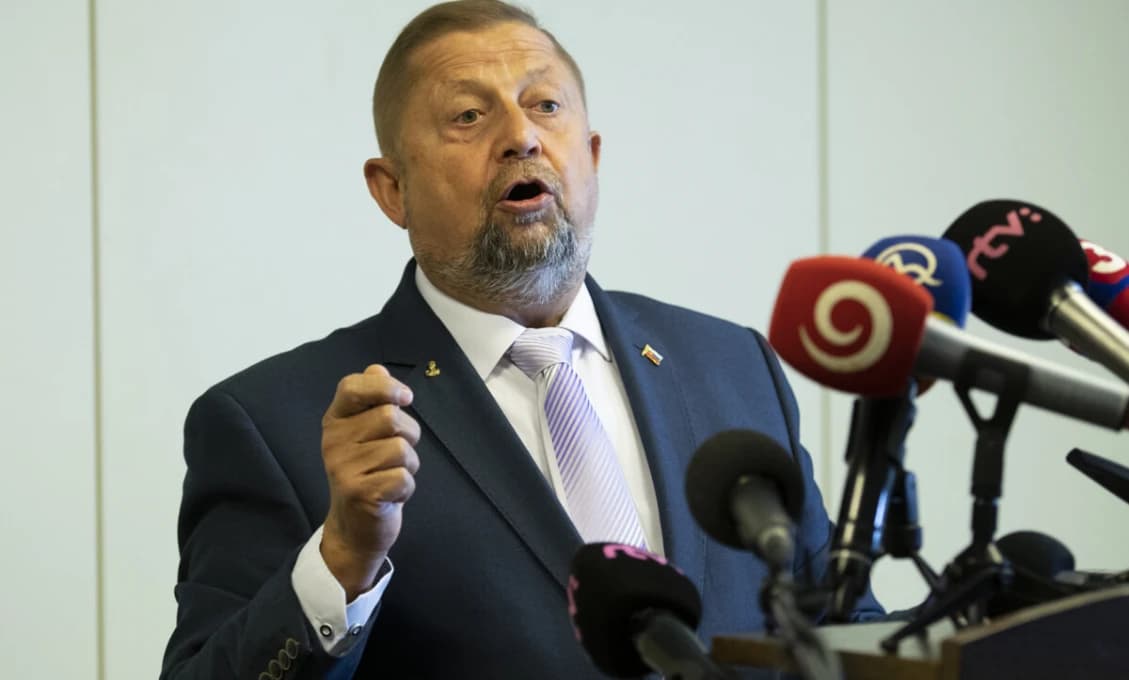 M. Krajniak chce klásť dôraz na domácu politiku,Š. Harabin na zahraničnú
