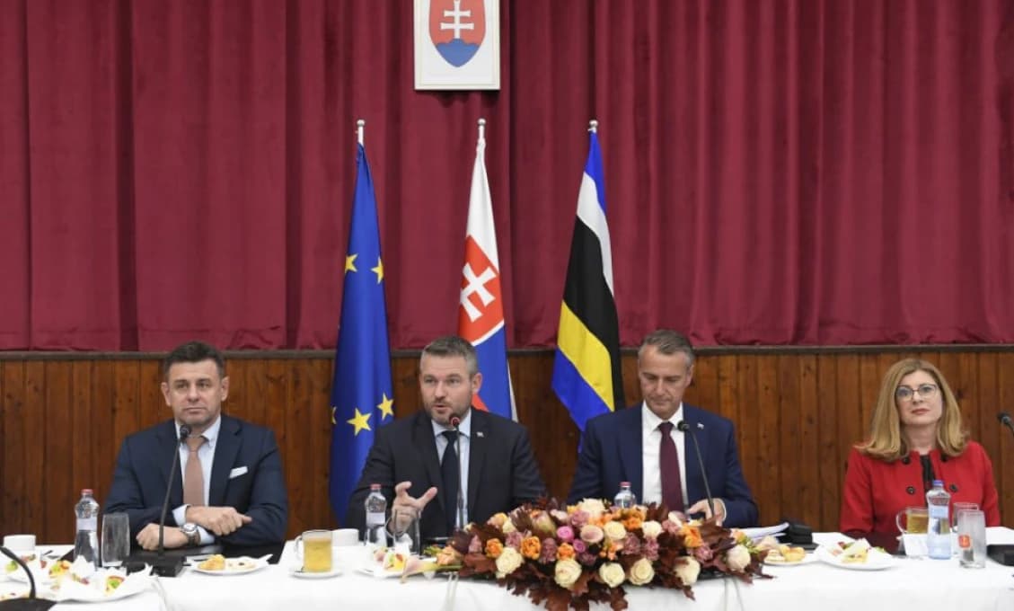 Maďarská vládna strana Fidesz: Maďari si neželajú Gyurcsányovu politiku násilia