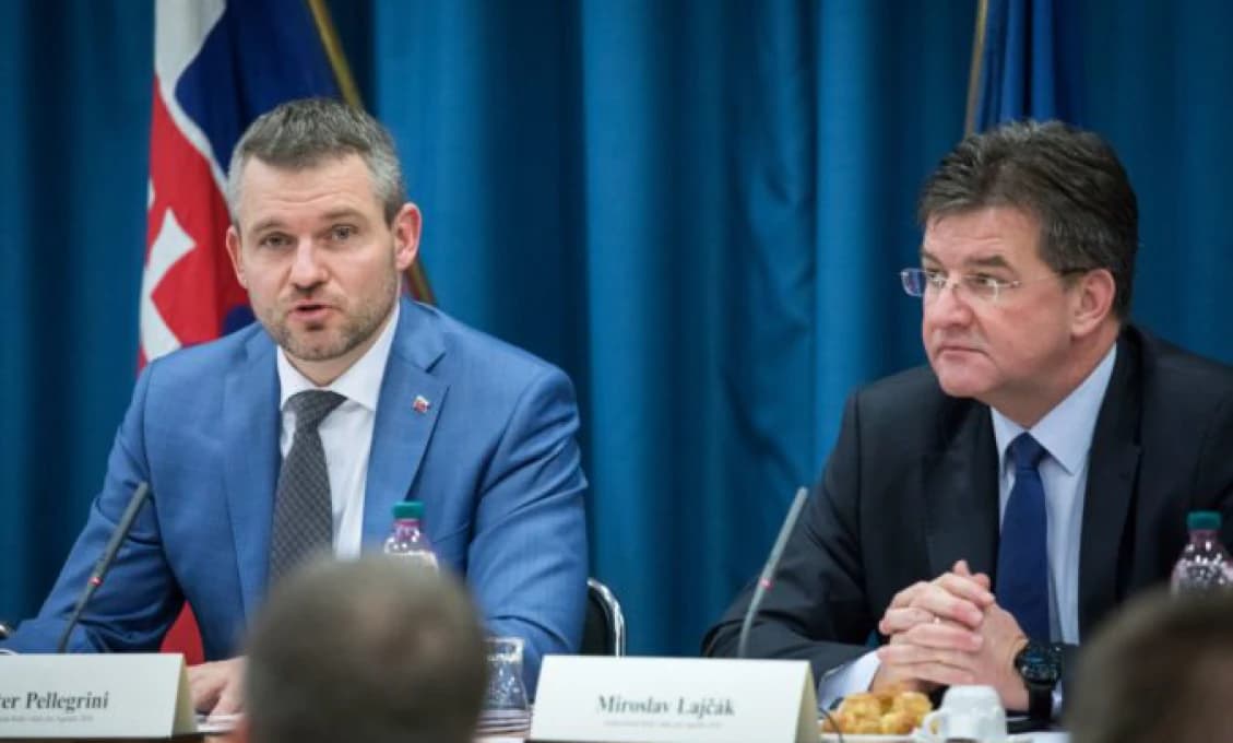 V Česku krachujú firmy, ktoré vydali dlhopisy, v SR je tento trh tiež rizikový