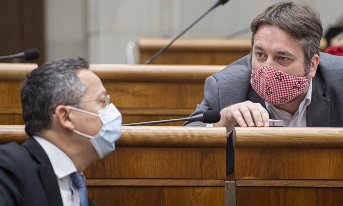 RADÍME: Podnikatelia môžu od dnes žiadať o pridelenie kódu pokladnice pre eKasu