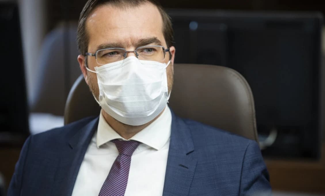 Albánsko: Opozícia pokračuje v násilných protivládnych demonštráciách