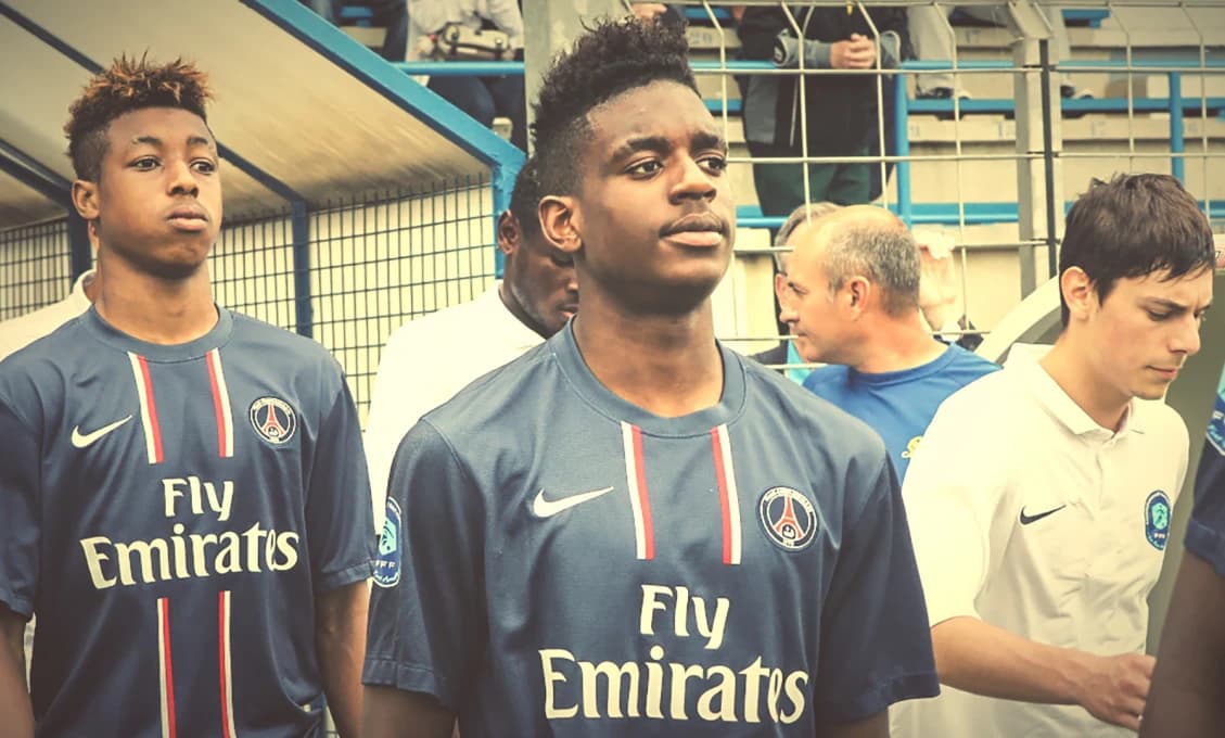 Bývalý hráč Paríža St. Germain Diakiese zomrel vo veku 24 rokov