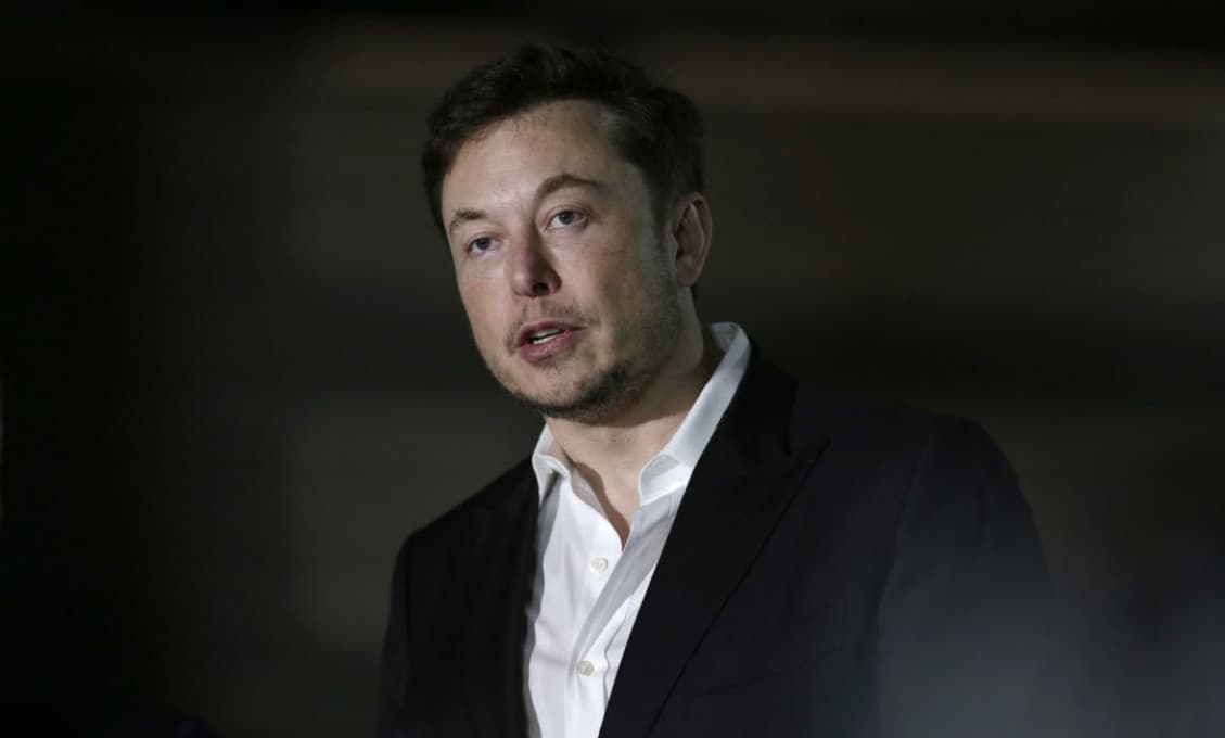 Elon Musk prijal ponuku na spoluprácu s ruskou vesmírnou agentúrou