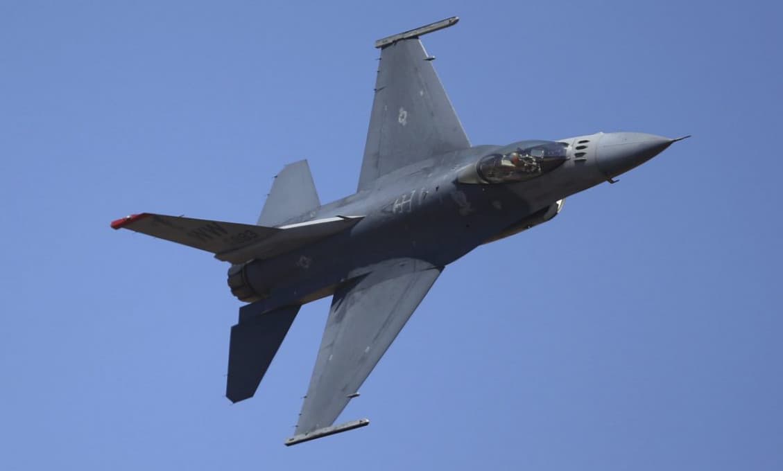 Naď: Stíhačky F-16 vyjdú viac ako 1,6 mld., ktoré avizovala minulá vláda
