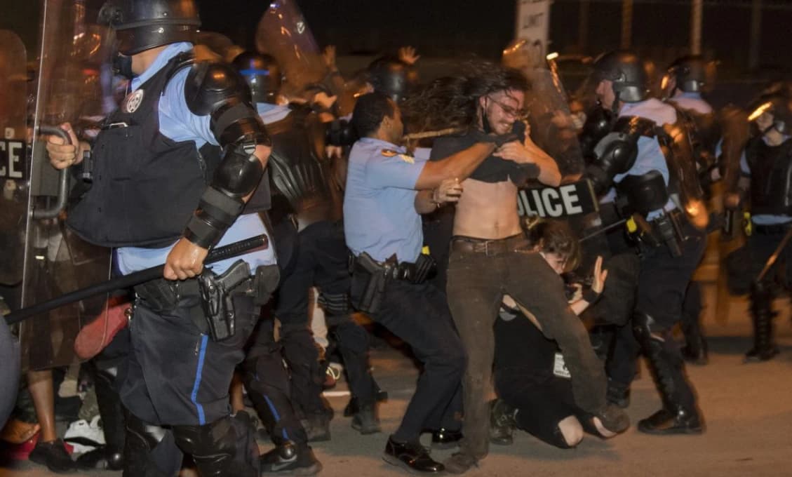 Ruská vláda vyzvala USA, aby dodržiavali právo ľudí na protest