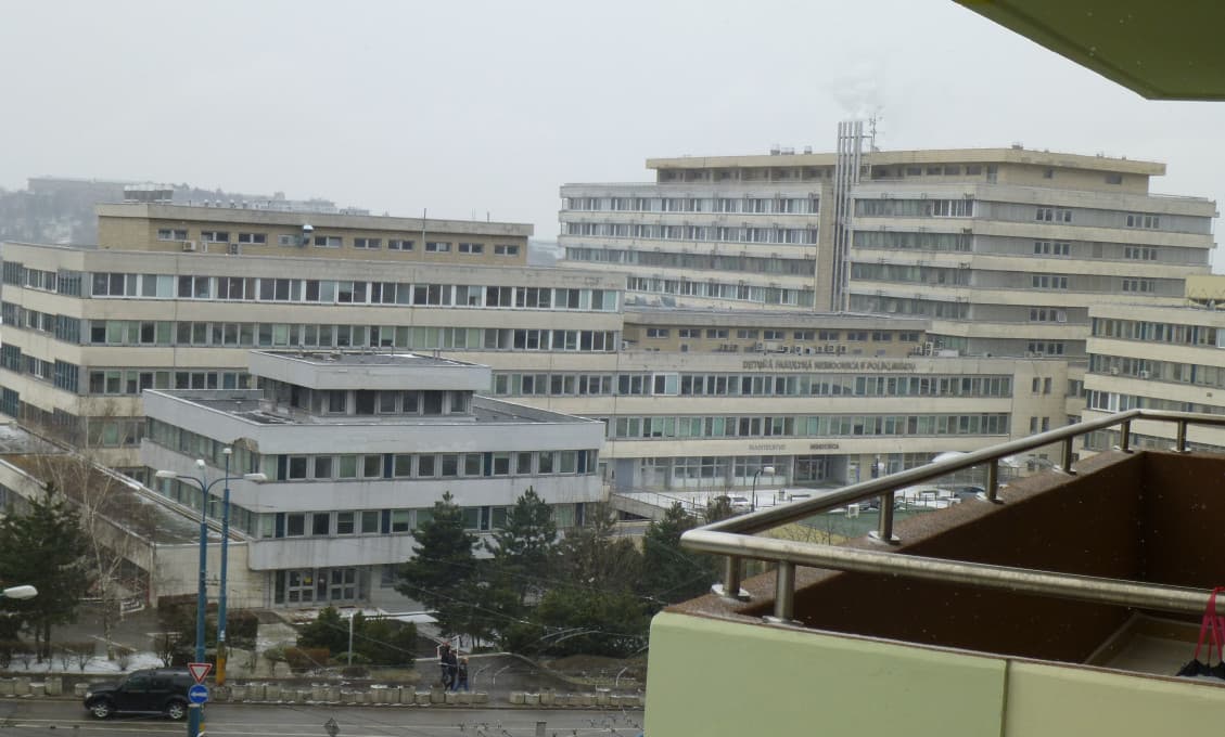 Ministerstvo zdravotníctva podá trestné oznámenie za šírenie poplašnej správy o nedostupnosti liečby pre všetkých pacientov v NÚDCH