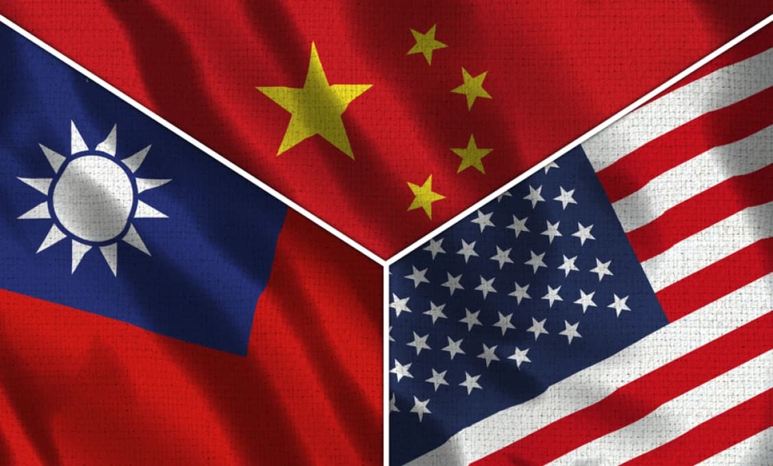 „Odhodlaní ísť do vojny“: Čína poslala stíhacie lietadlá, aby obkľúčili Taiwan