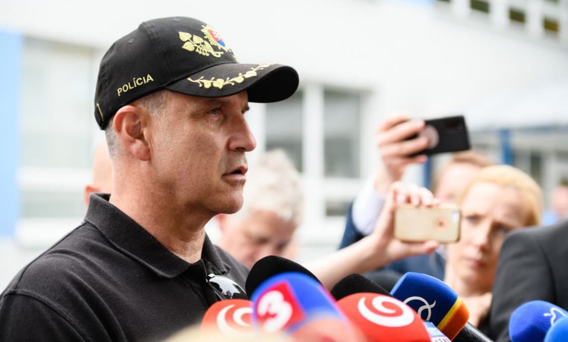 Páchateľ vo Vrútkach útočil nožom aj na policajtov