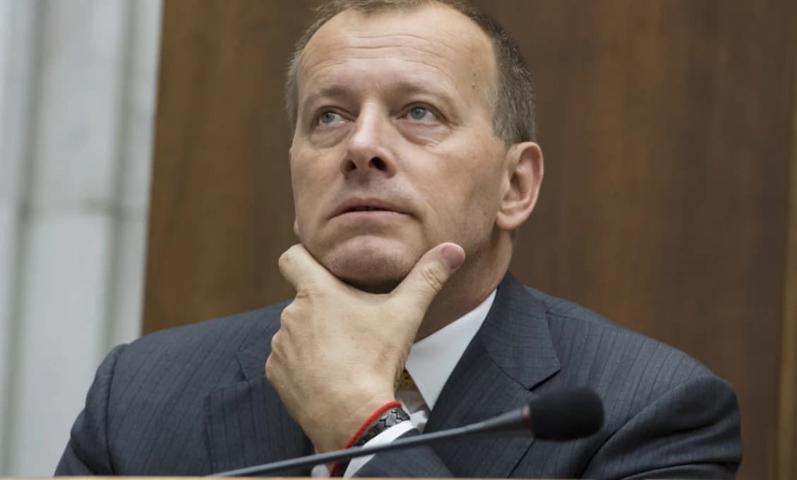 Kollár: S riaditeľom SIS sa stretáva, riešia bežné politické veci