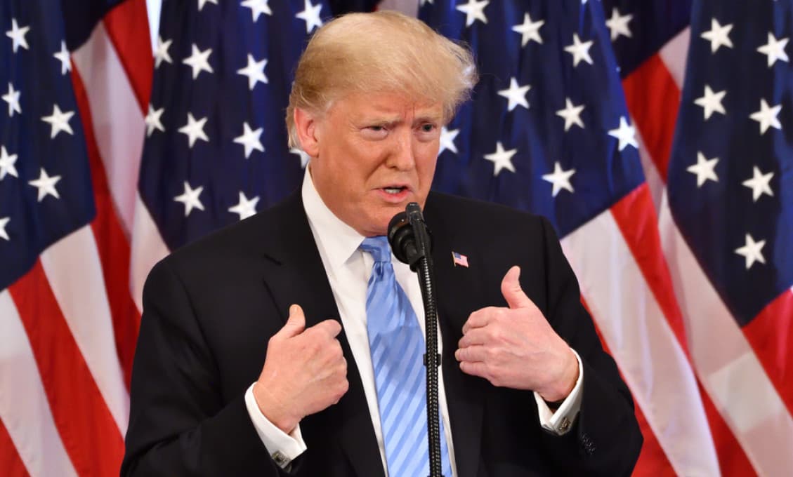 Amerika ukončí „éru nekonečných vojen“ a "prestane byť policajtom". Trump dáva rovnaké volebné sľuby, ktoré už predtým nedodržal