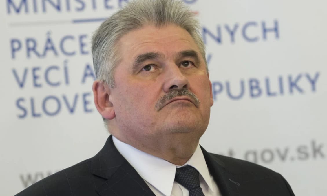 Richter v podozrení. NAKA spustila vyšetrovanie, v ktorom figuruje aj exminister