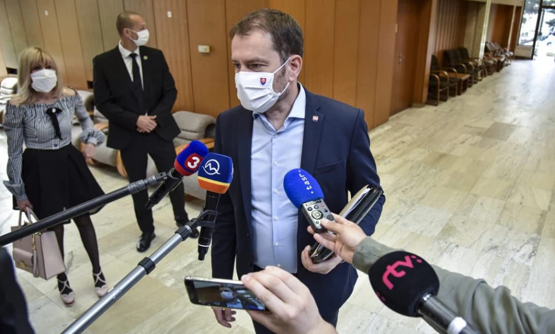 Premiér sa zastal policajtov zasahujúcich vo Vrútkach