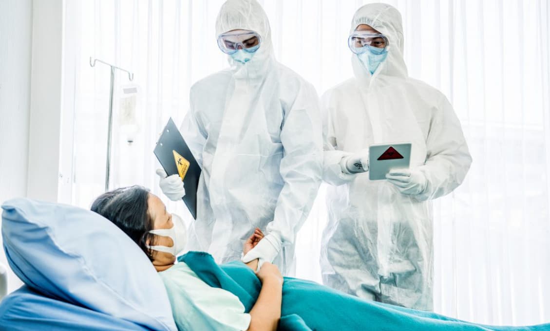Liek dexametazón podľa novej štúdie znižuje smrtnosť na COVID-19