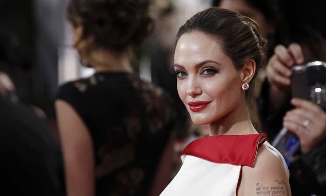Angelina Jolie má čudnú úchylku!