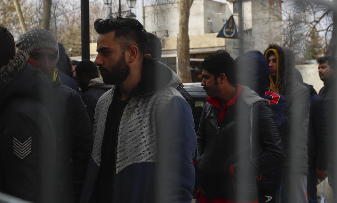 Migranti to nevzdávajú, snažia sa dostať do Európy akokoľvek