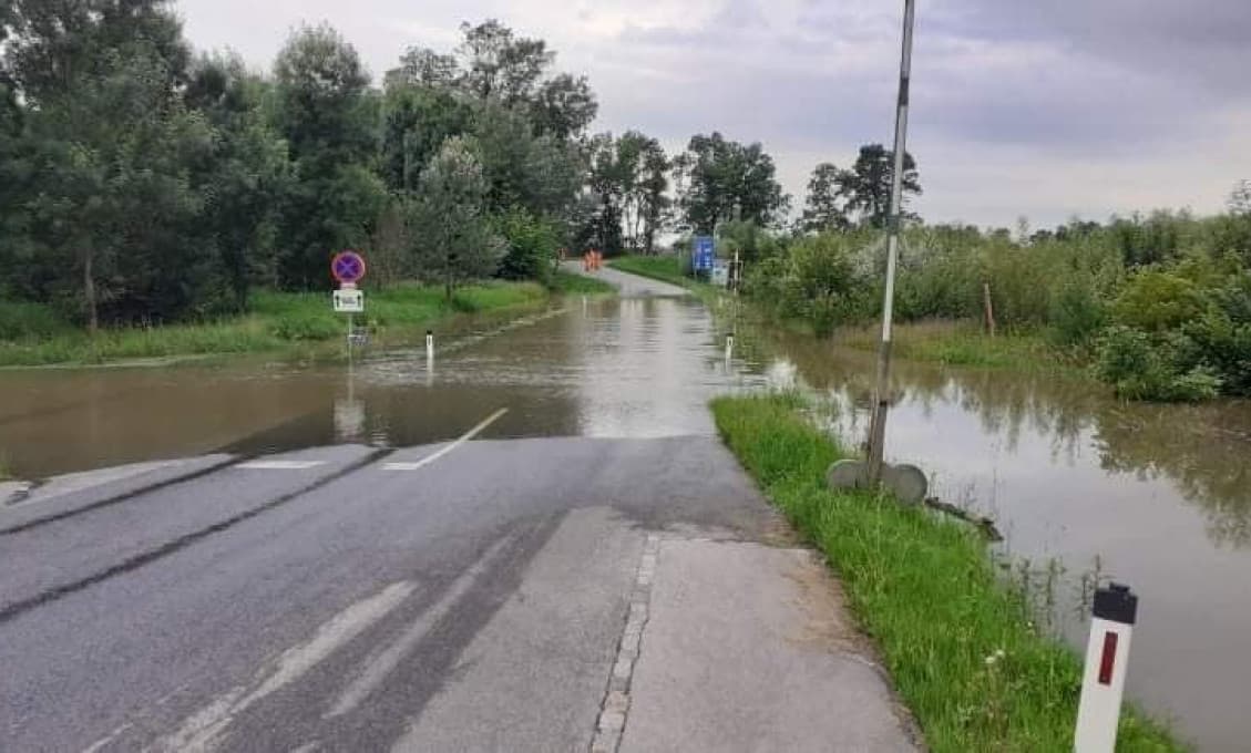 Hraničný priechod Moravský Svätý Ján – Hohenau je uzavretý