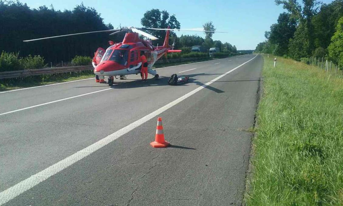 AKTUALIZÁCIA: Hasiči zasahujú pri dopravnej nehode, zraneniam podľahla jedna osoba (foto)