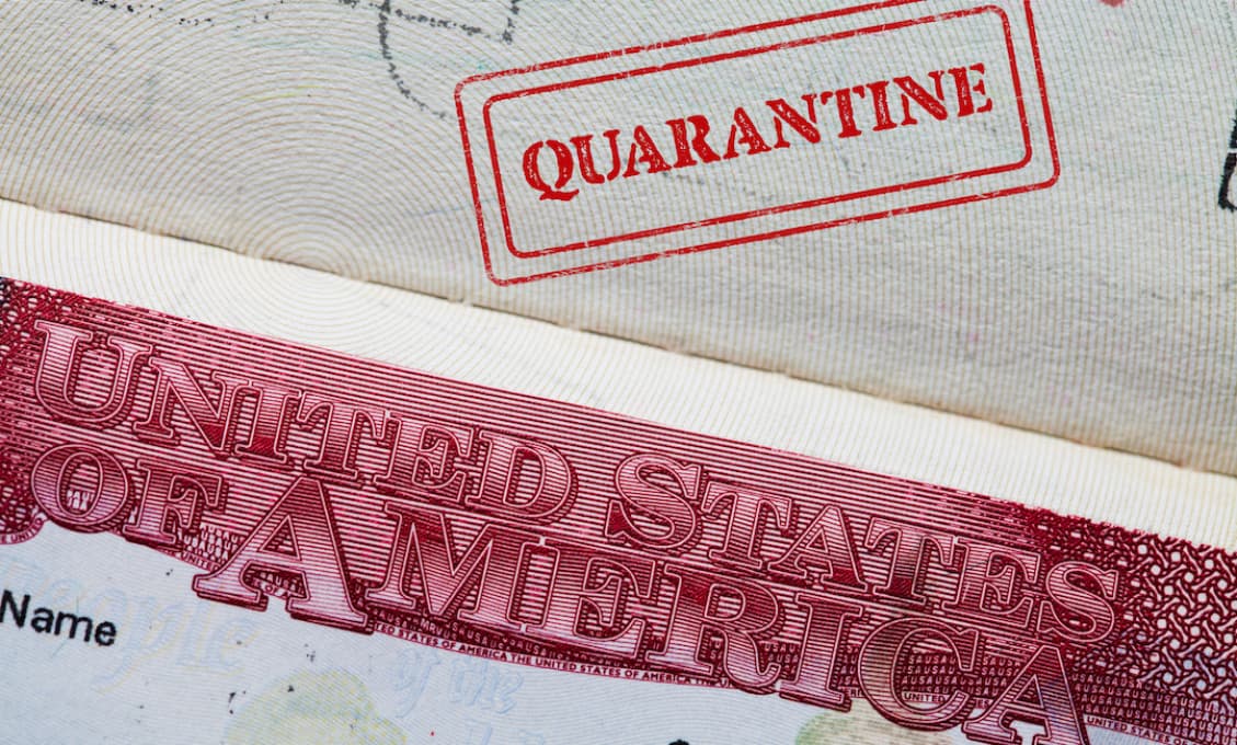 EÚ uvažuje o zákaze vstupu na kontinent cestujúcim z USA