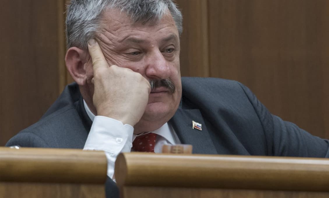 Doterajší výkon J. Naďa vo funkcii ministra je hlboko pod jeho možnosti, tvrdí Hrnko