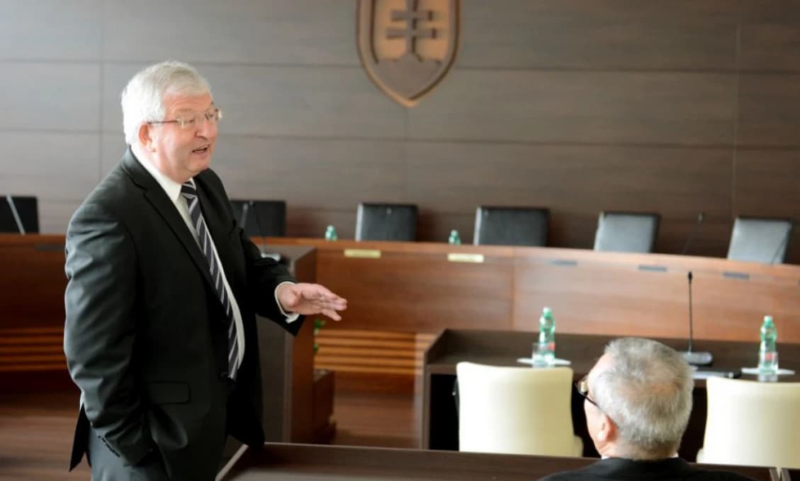 Novým šéfom súdnej rady sa stal Ján Mazák