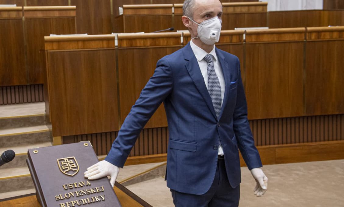 Pre diplomovku Kollára z koalície neodídeme, hovorí T. Valášek zo strany Za ľudí