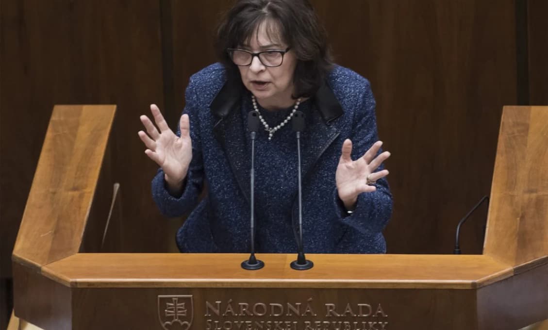 Ministerke M. Kolíkovej radí aj jej bývalá šéfka L. Žitňanská