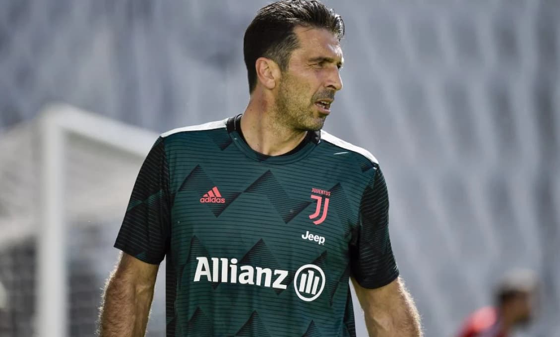 Buffonov rekord v Serie A zatienil aj triumf Juventusu a blízkosť titulu pre Turínčanov