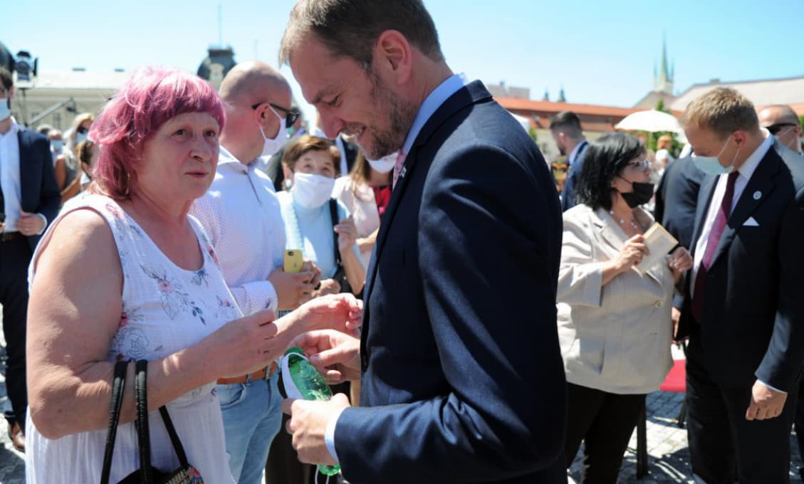 Minimálna mzda na budúci rok bude nad 600 eur