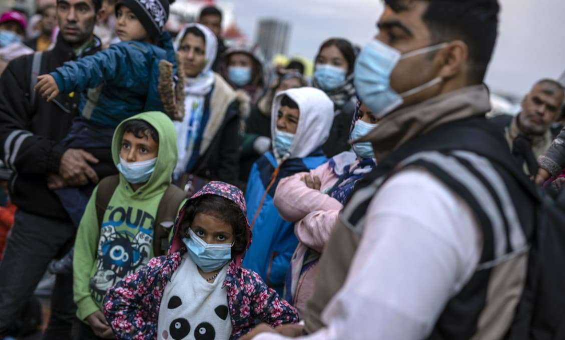 Záchranná loď vysadí na Sicílii 180 migrantov, pôjdu do karantény