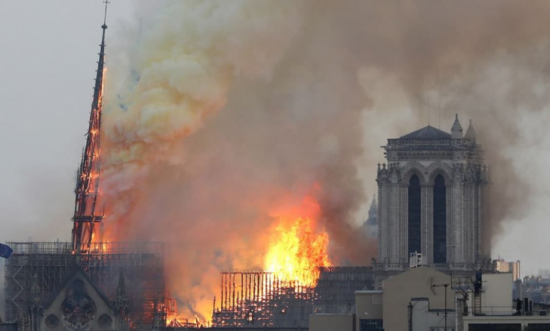 Notre Dame: Veža katedrály bude obnovená v štýle 19. storočia