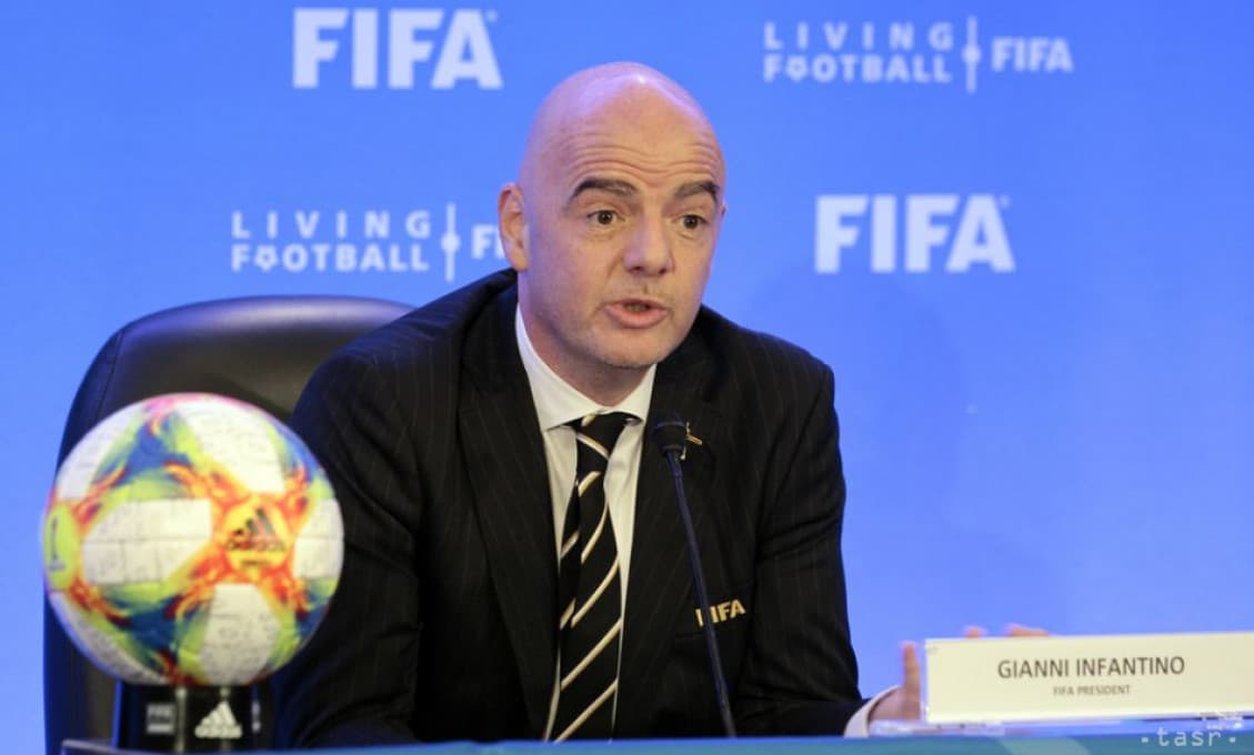 Pravidlo o piatich striedaniach možno natrvalo. Musíme to ešte posúdiť, vraví Infantino