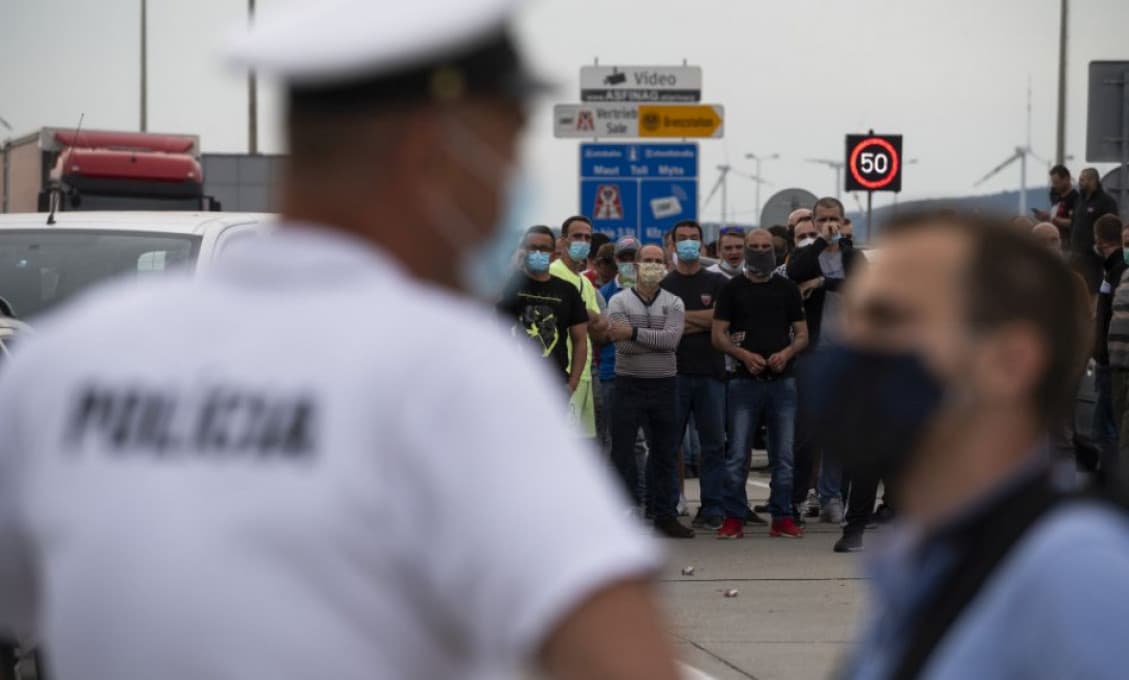 Za 24 hodín skontrolovala polícia dodržiavanie opatrení u vyše 73-tisíc osôb