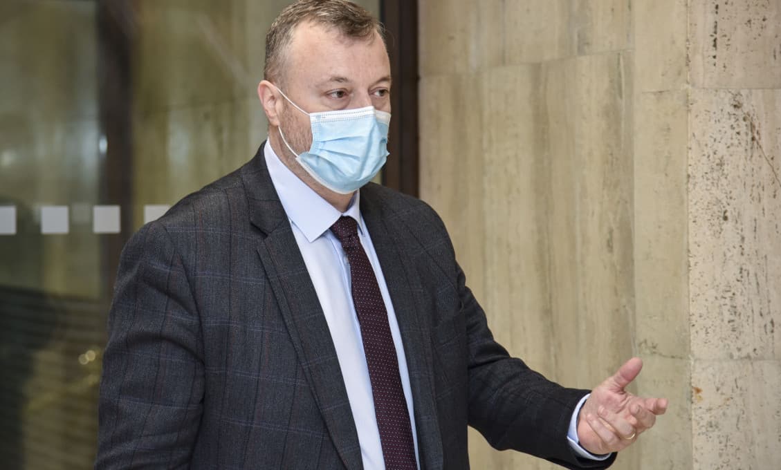 Ministerstvo práce chce vytvoriť mechanizmus, aby sa systém štátnej podpory na osobnú asistenciu nezneužíval, tvrdí Krajniak