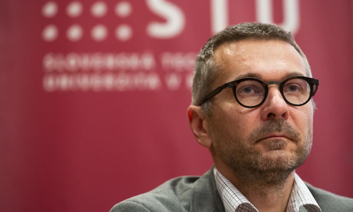 Na odvolávanie dekana FIIT Kotuliaka sa do auly STU dostane len časť verejnosti