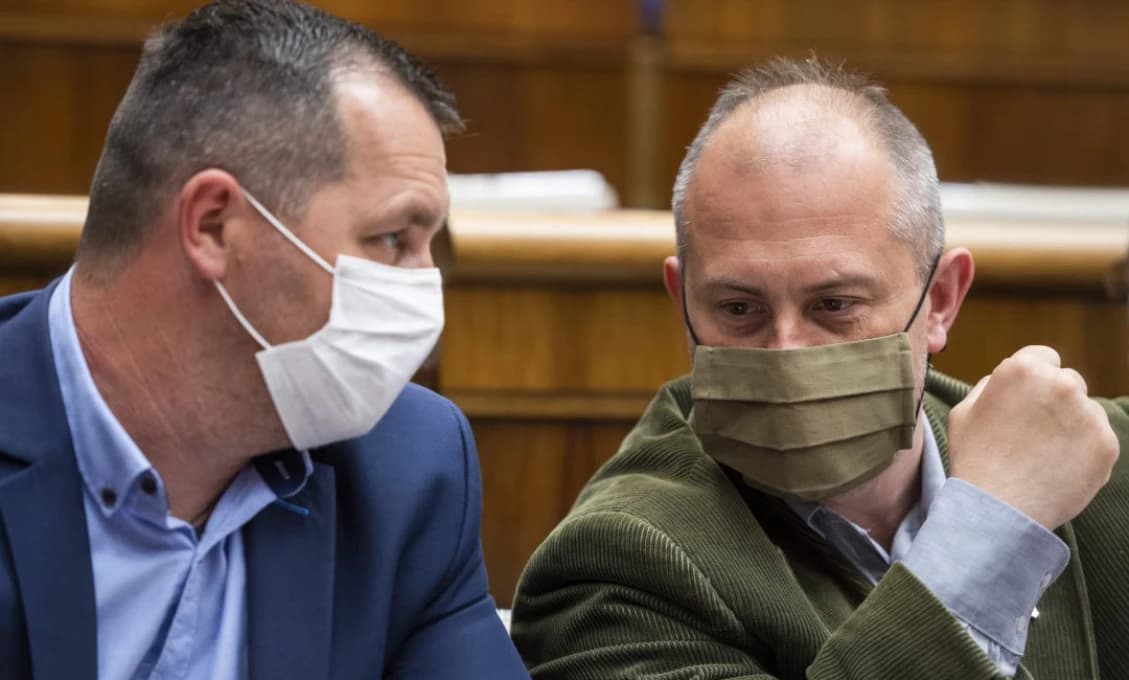 Návrh ĽSNS o interrupciách je podľa Kotlebu krištáľovo poľský