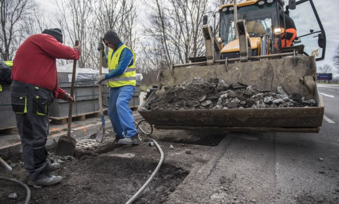 Tri samosprávne kraje dostanú od štátu bezúročné pôžičky na opravu ciest a infraštruktúry v sume 65 miliónov eur