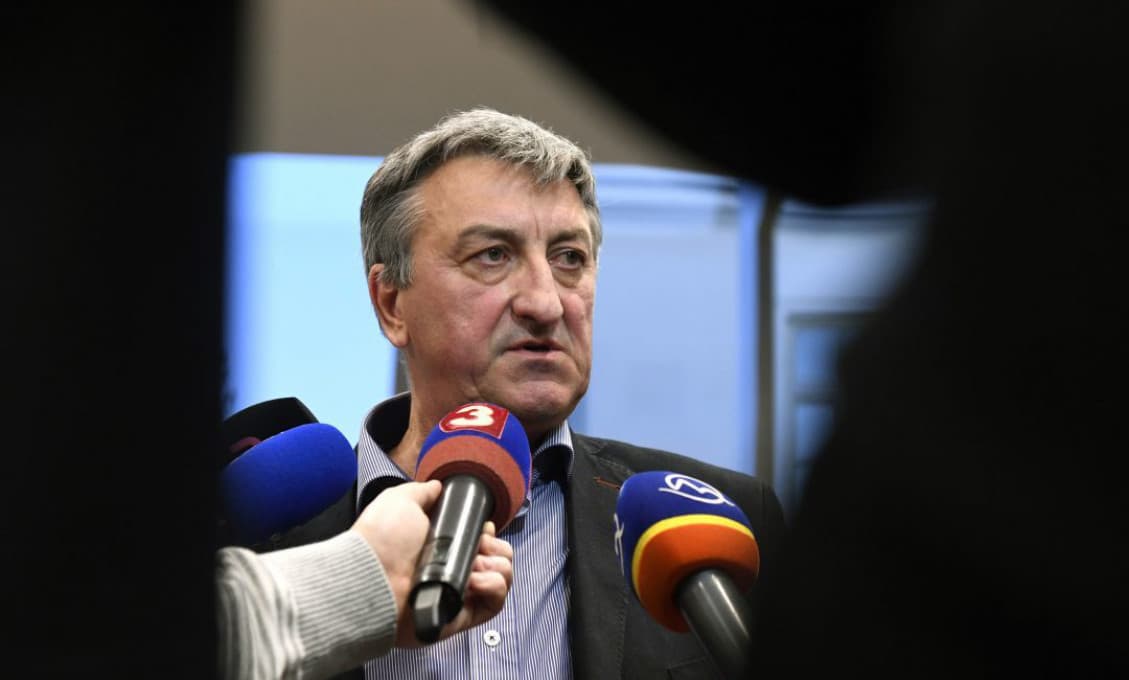 Sudcovia upozorňujú na možnú protiústavnosť konania vlády!