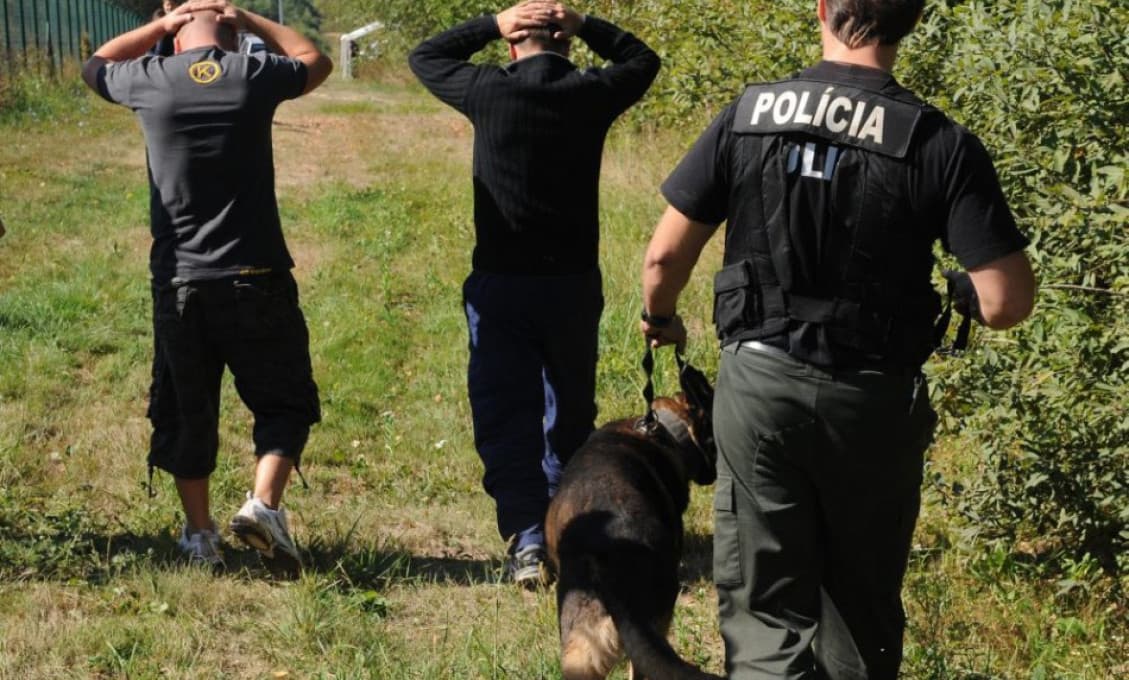 Polícia na hranici s Ukrajinou zadržala po ilegálnom prechode Rusa a Ukrajinca