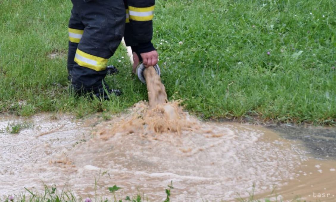 Pondelková prietrž mračien v obci Korytárky spôsobila stotisícové škody