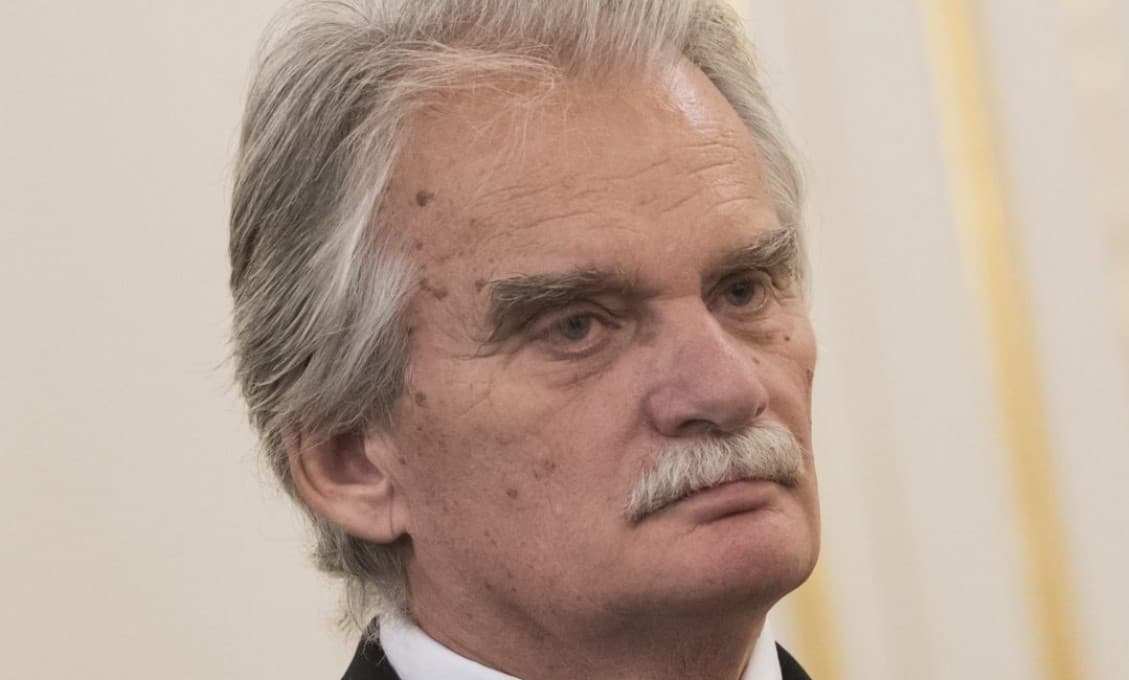 V koalícii zatiaľ nie je zhoda na náhradníkovi za Mojmíra Mamojku