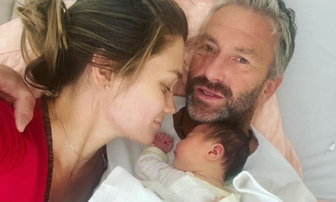 Nedvěd sa stal otcom! Pôrod bol náročný a bolestivý, prezradila jeho modelka