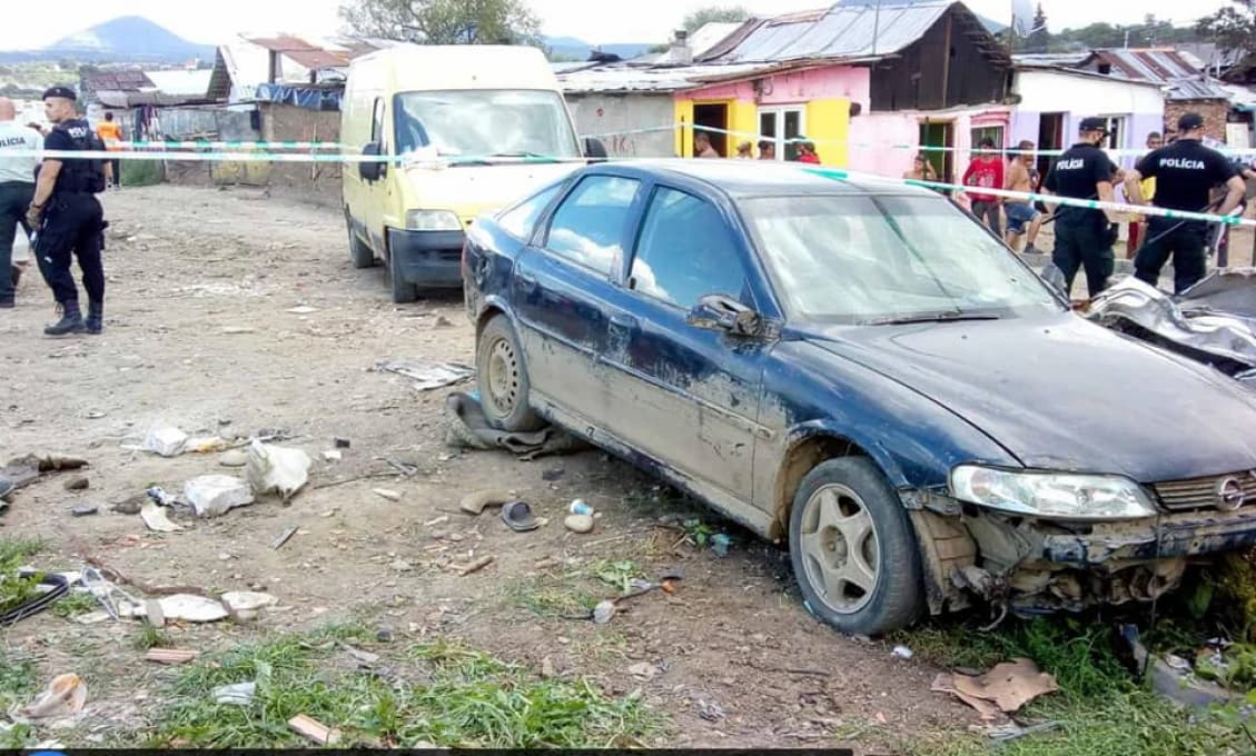 TRAGÉDIA: Opitý mladík v obci Ostrovany zrazil dve deti, jedno nehodu neprežilo (foto)