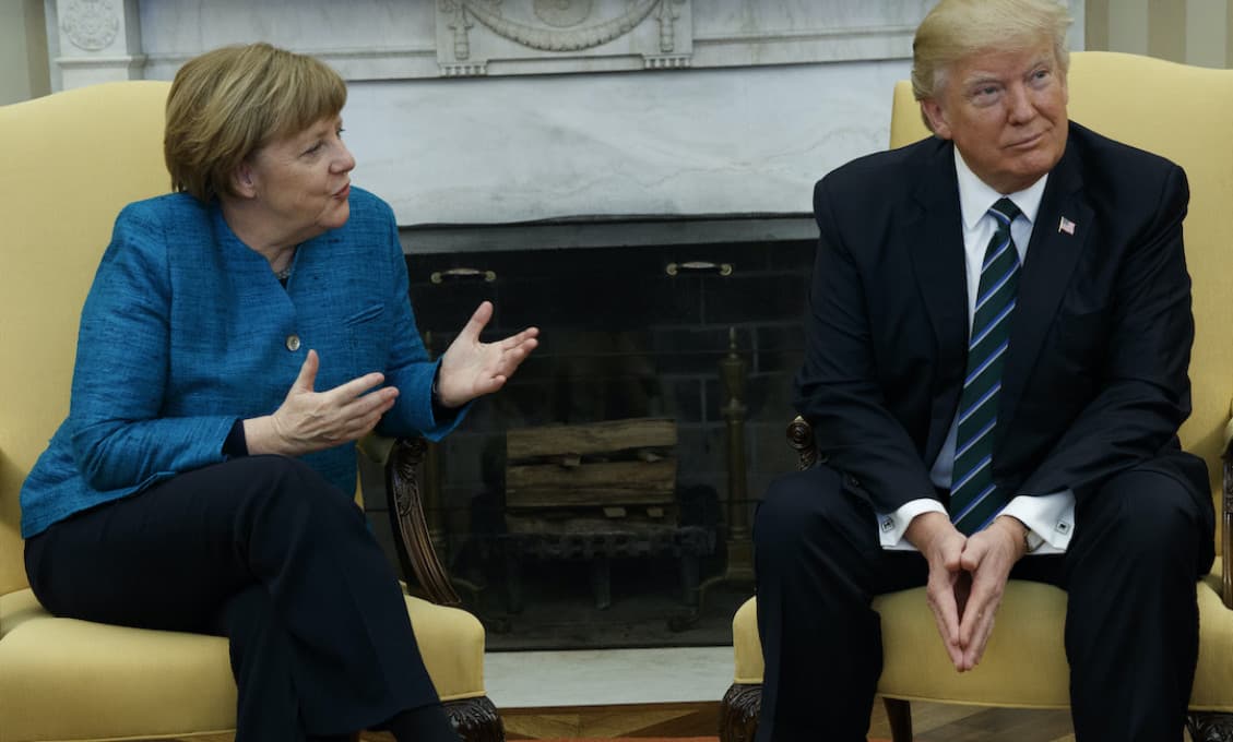Trump tvrdí, že USA prestanú chrániť Nemecko, pretože „platí Rusku miliardy dolárov za energie“