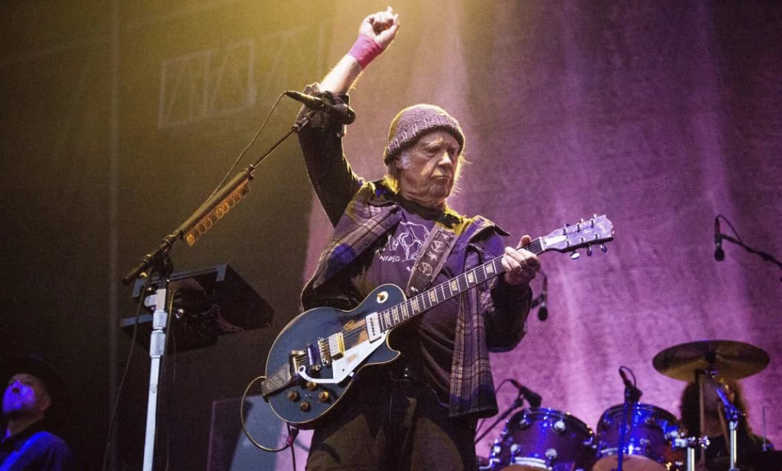 Spevák Neil Young žaluje prezidenta Trumpa za porušenie autorského práva